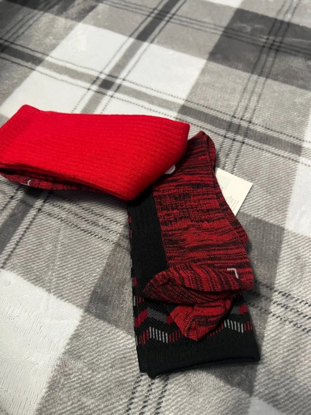 Gildan Boys' Chevron Crew Socks - Black, Red, Gray
